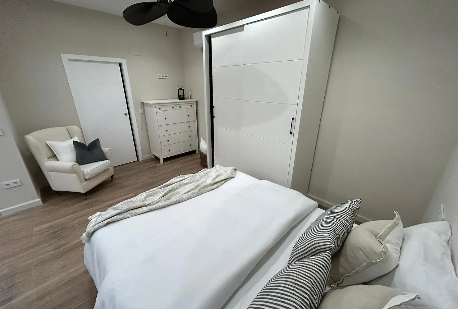Pintor Espinosa 3 Loft Apartment Cordoba Spain